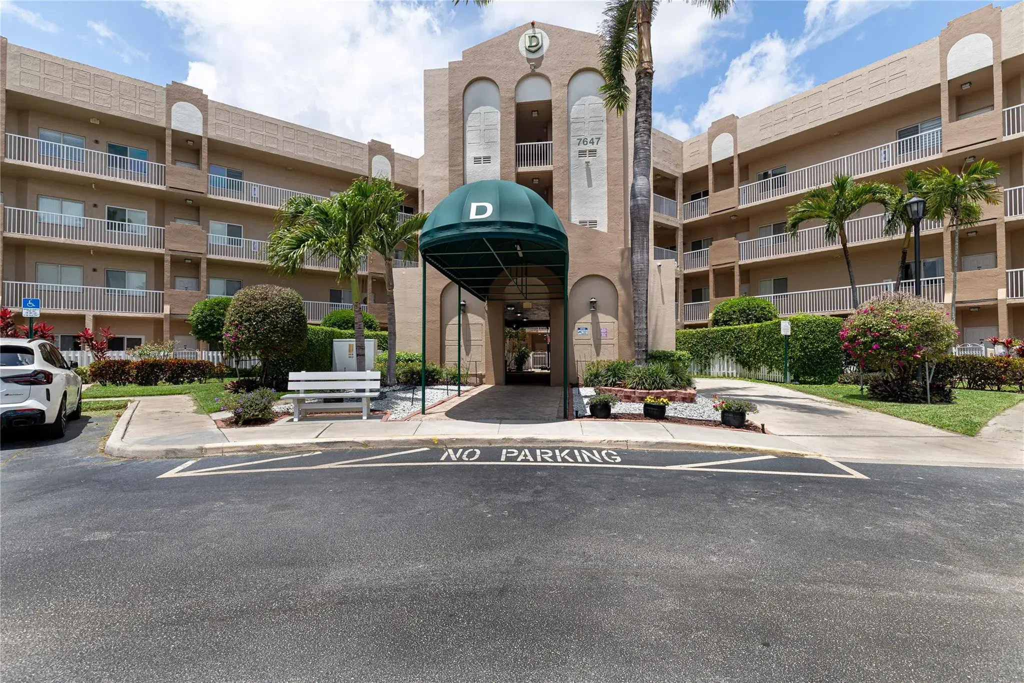 Picture of 7647 Southampton Ter 214, Tamarac, FL 33321