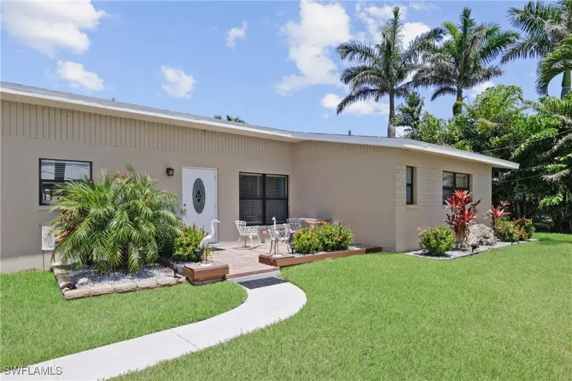 Picture of 1129 Lorraine Ct, Cape Coral FL 33904