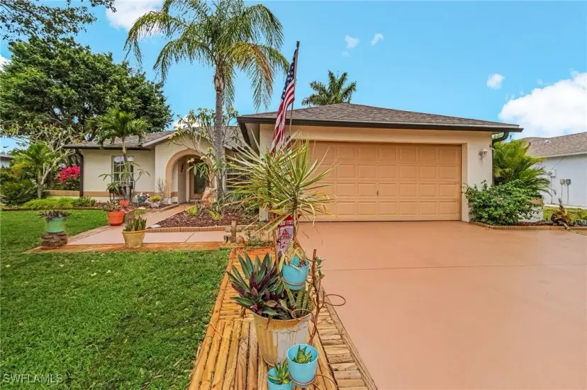 Picture of 15553 Horseshoe Ln, Fort Myers FL 33905