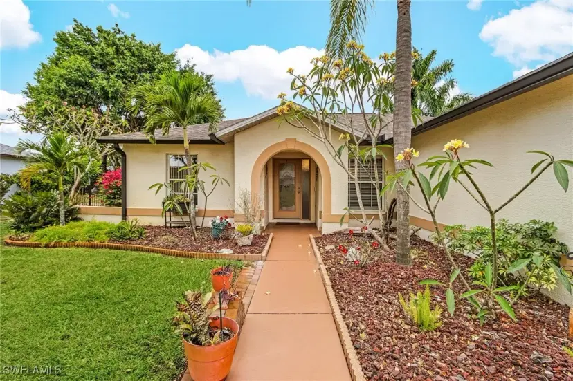 Picture of 15553 Horseshoe Ln, Fort Myers FL 33905