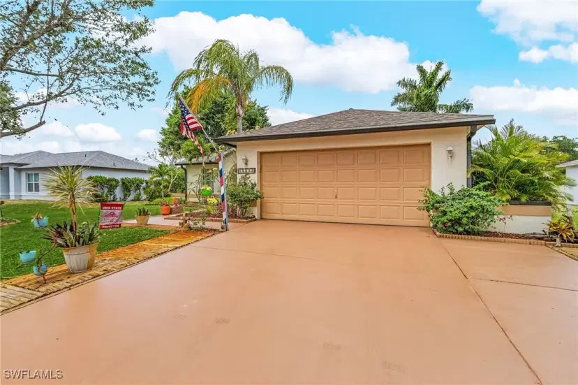 Picture of 15553 Horseshoe Ln, Fort Myers FL 33905