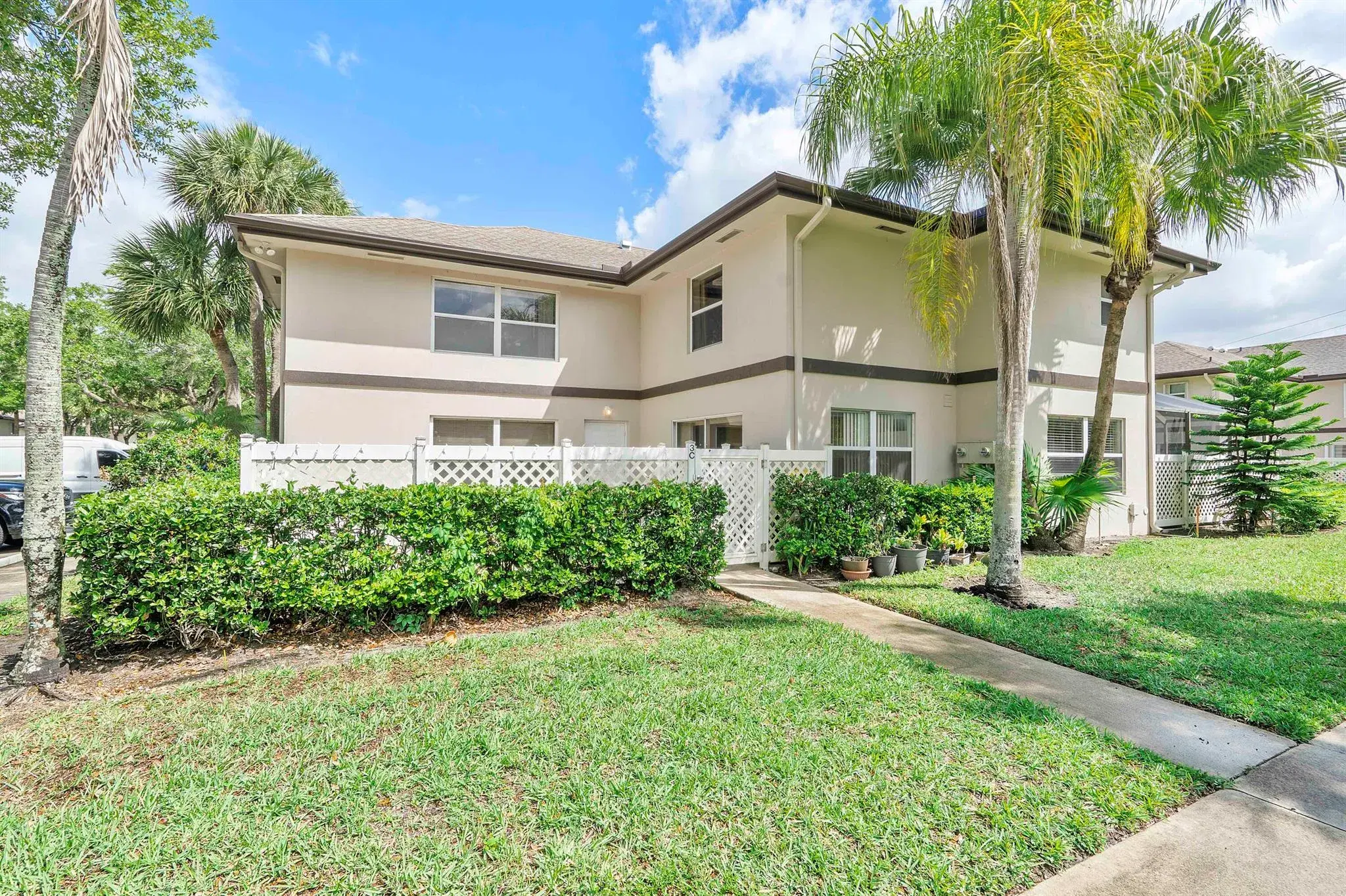 Picture of 3 Amherst Court C, Royal Palm Beach, FL 33411