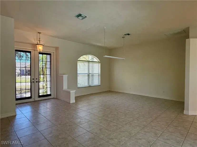 Picture of 1529 SW 49Th Ter, Cape Coral FL 33914