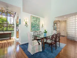 Picture of 515 Bay Villas Ln, Naples, FL 34108