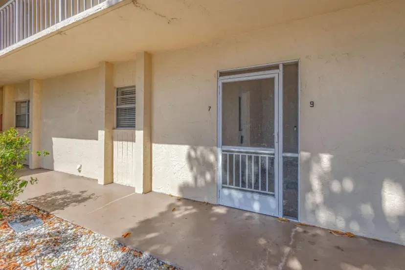 Picture of 10821 N Military Trail 7, Palm Beach Gardens FL 33410