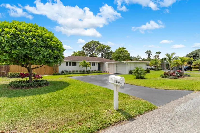 Picture of 1806 Barbados Road, Lake Clarke Shores FL 33406