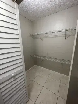 Picture of 2840 Somerset Dr 212M, Lauderdale Lakes, FL 33311