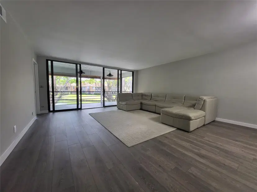 Picture of 11231 Green Lake Dr 202, Boynton Beach FL 33437