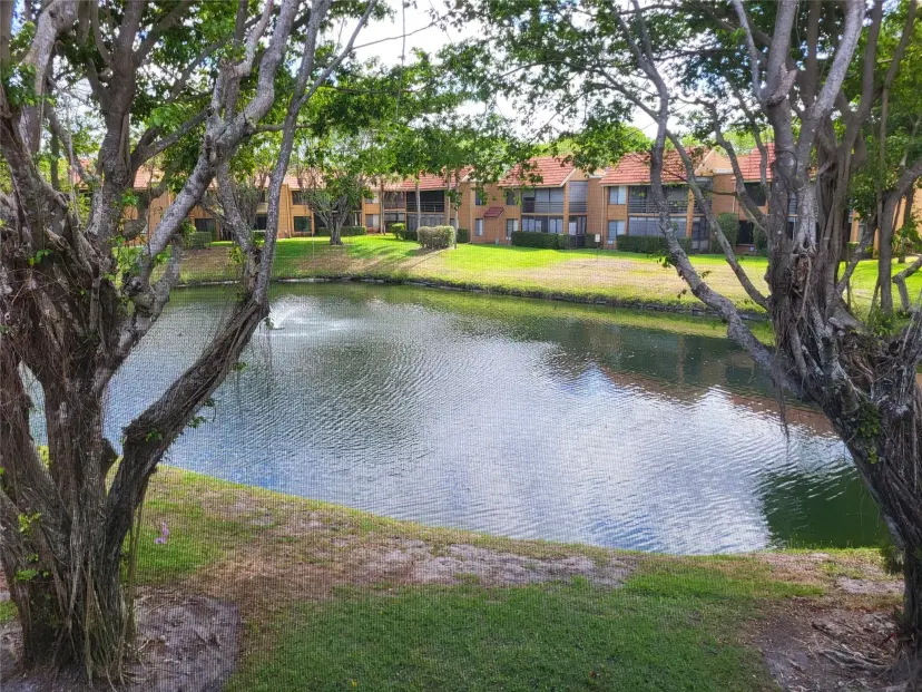 Picture of 11231 Green Lake Dr 202, Boynton Beach FL 33437