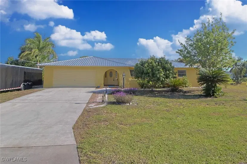 Picture of 147 Coral Dr, Fort Myers FL 33905