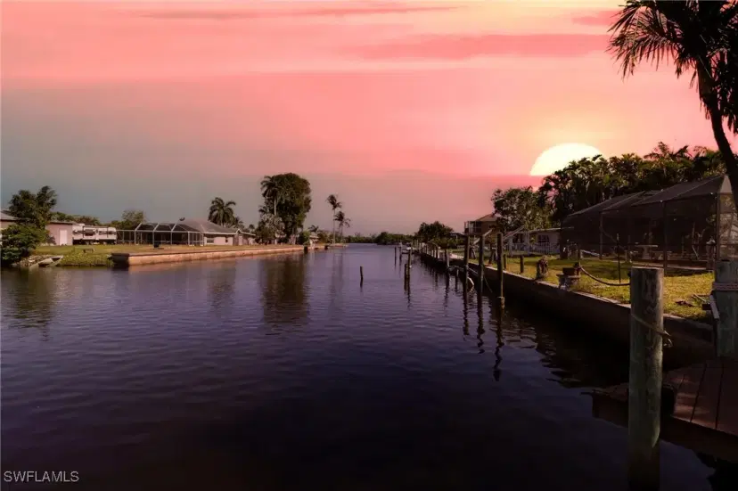 Picture of 147 Coral Dr, Fort Myers FL 33905
