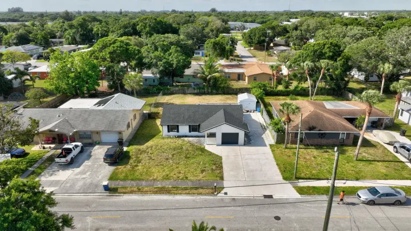 Picture of 717 Holly Avenue, Fort Pierce FL 34982