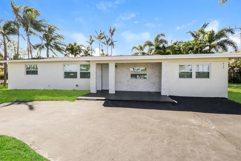 Picture of 715 SW 2Nd St, Boynton Beach FL 33435