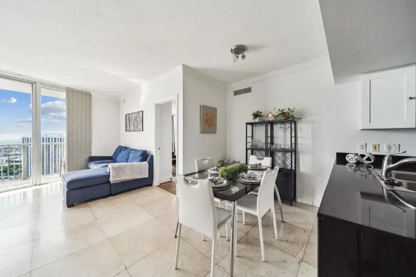 Picture of 1750 N Bayshore Dr 4315, Miami FL 33132
