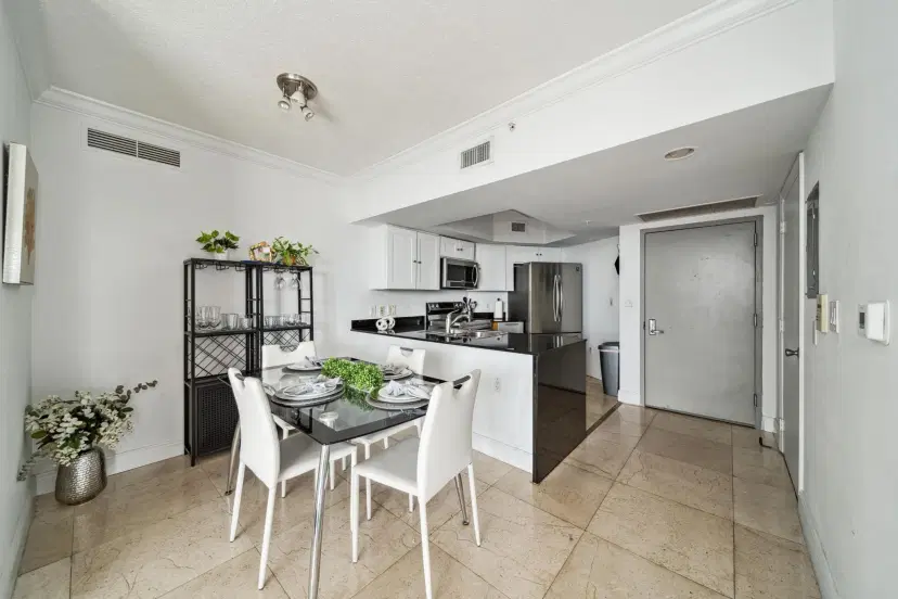 Picture of 1750 N Bayshore Dr 4315, Miami FL 33132