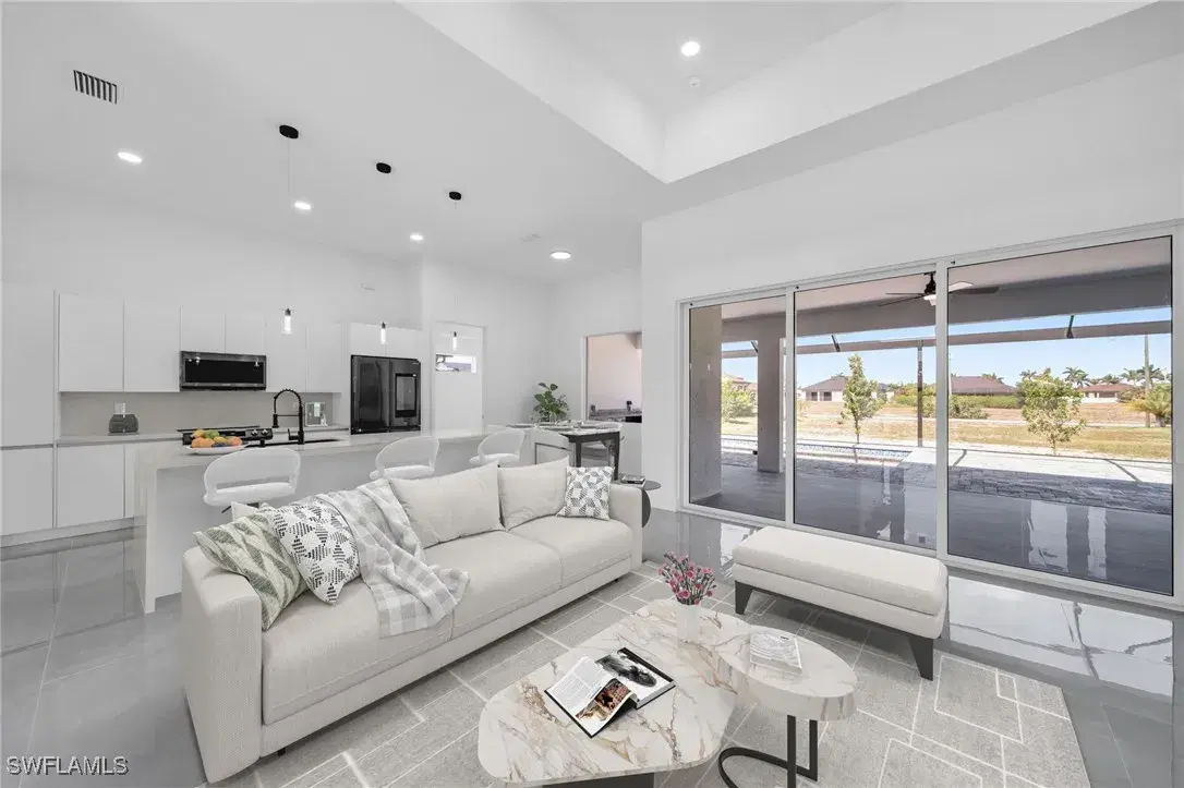 Picture of 2813 NW 41St Ave, Cape Coral, FL 33993