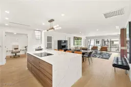Picture of 360 10Th Ave S B200, Naples, FL 34102
