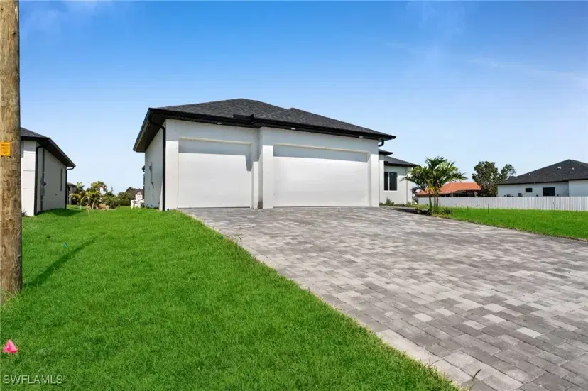 Picture of 2720 NW 41St Ave, Cape Coral FL 33993