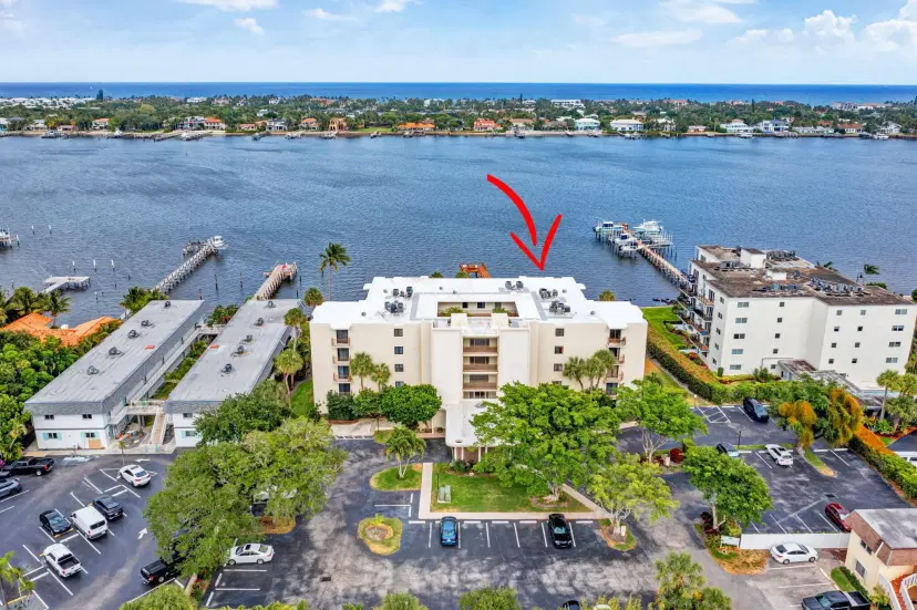 Picture of 1202 S Lake Drive 404, Lantana FL 33462