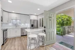 Picture of 1202 S Lake Drive 404, Lantana, FL 33462