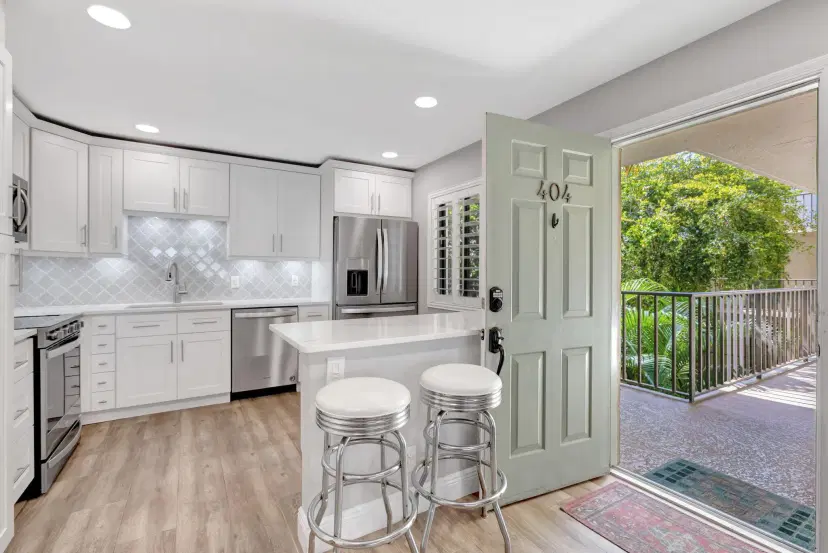 Picture of 1202 S Lake Drive 404, Lantana FL 33462