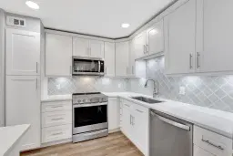Picture of 1202 S Lake Drive 404, Lantana, FL 33462
