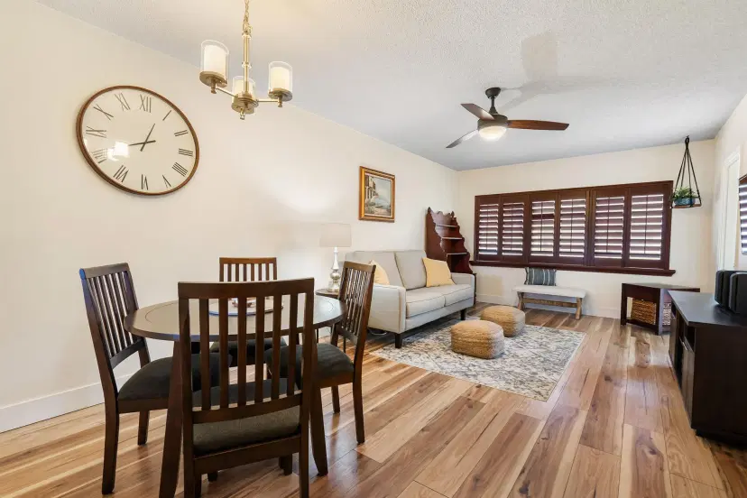 Picture of 400 NE 20Th Street D303, Boca Raton FL 33431