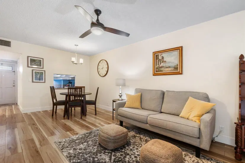 Picture of 400 NE 20Th Street D303, Boca Raton FL 33431