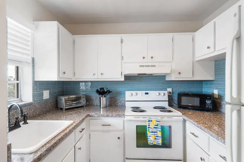 Picture of 400 NE 20Th Street D303, Boca Raton FL 33431