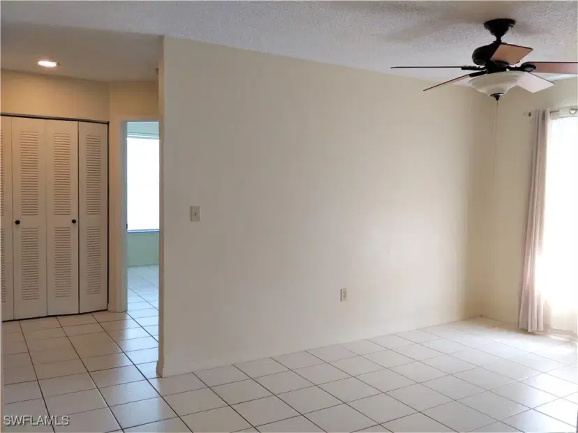 Picture of 9265 Lake Park Dr 201, Fort Myers FL 33919