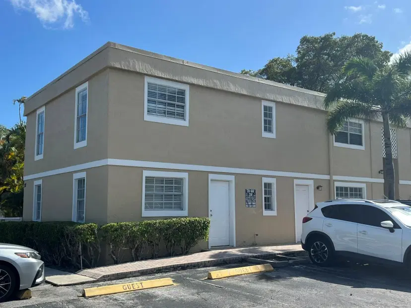 Picture of 317 SE 11Th Ave D, Pompano Beach FL 33060