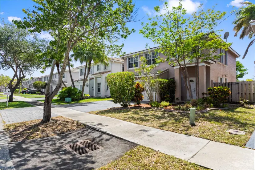 Picture of 5953 SW 112Th Ln, Cooper City FL 33330