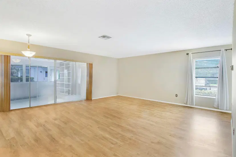 Picture of 2886 Fernley Drive E 69, West Palm Beach FL 33415