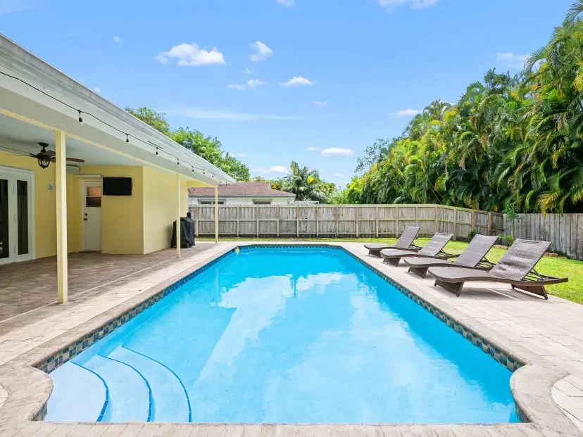 Picture of 2661 SW 87Th Ter, Davie FL 33328