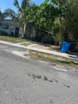 Picture of 2830 Sw 30, West Park, FL 33020