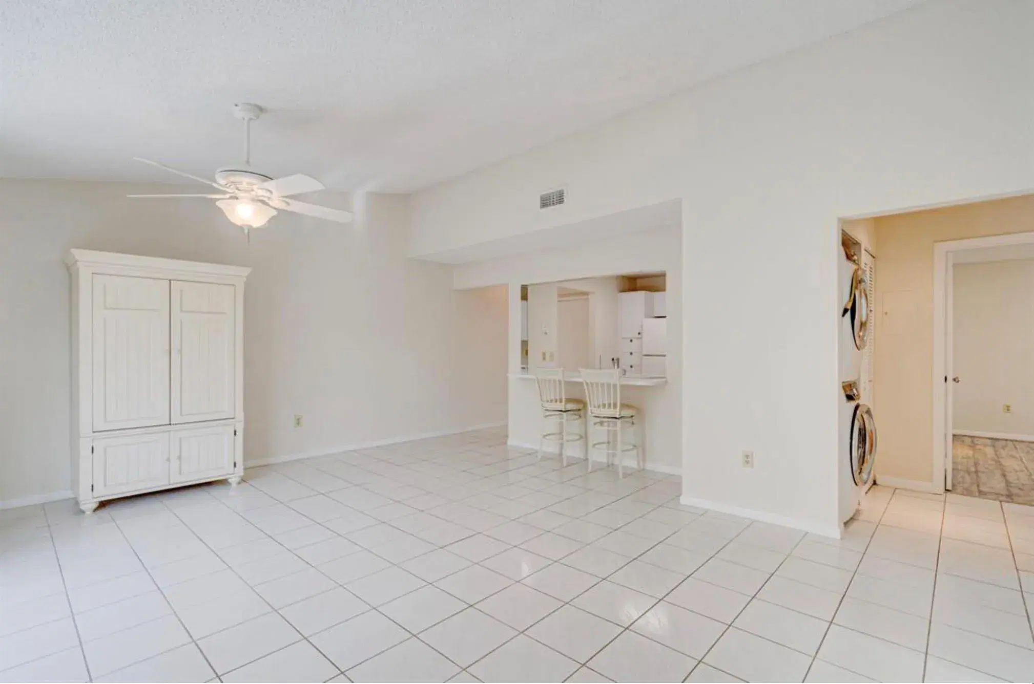 Picture of 811 SE 4Th Ave 205C, Dania Beach, FL 33004