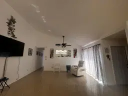 Picture of 1101 Summit Place B Circle B, West Palm Beach, FL 33415