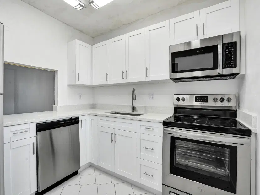 Picture of 19 Abbey Lane 203, Delray Beach FL 33446