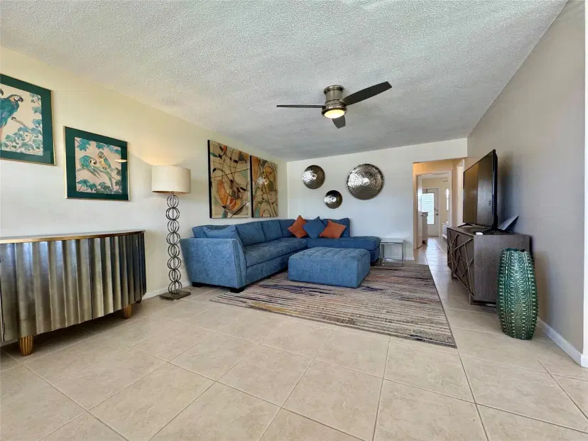 Picture of 2142 NE 56Th Ct 210, Fort Lauderdale FL 33308