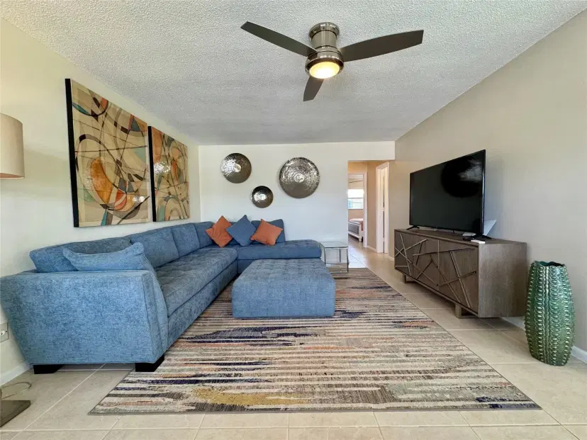Picture of 2142 NE 56Th Ct 210, Fort Lauderdale FL 33308