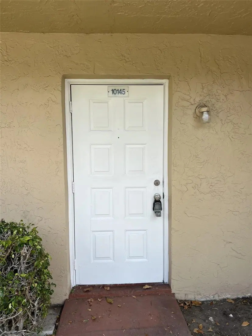 Picture of 10145 Twin Lakes Dr C2, Coral Springs FL 33071