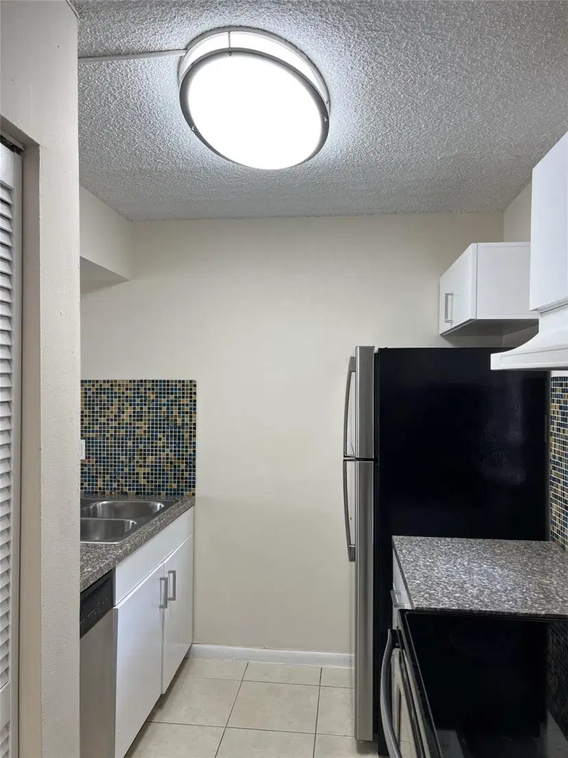 Picture of 10145 Twin Lakes Dr C2, Coral Springs FL 33071