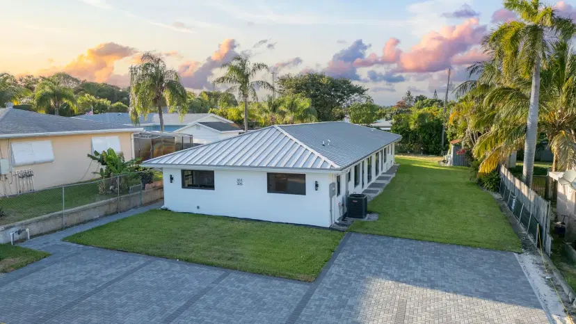 Picture of 303/305 De Carie, Delray Beach FL 33444
