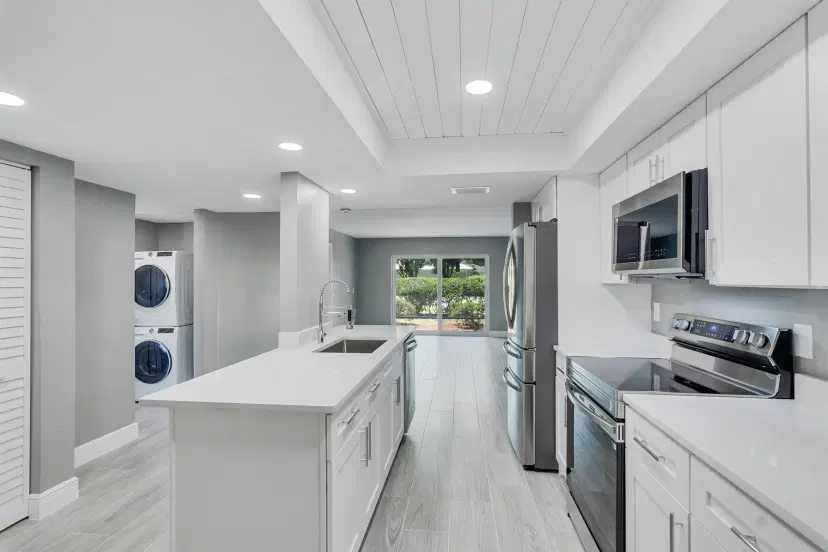 Picture of 1166 6Th Avenue 3, Vero Beach FL 32960