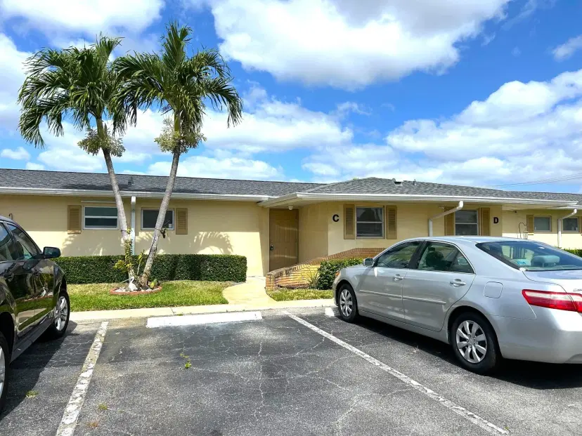 Picture of 2511 Barkley Drive W C, West Palm Beach FL 33415