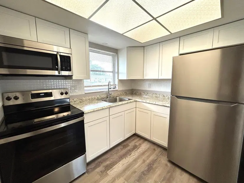 Picture of 2511 Barkley Drive W C, West Palm Beach FL 33415