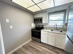 Picture of 2511 Barkley Drive W C, West Palm Beach, FL 33415