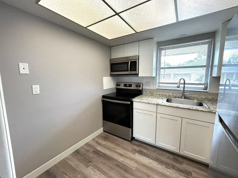 Picture of 2511 Barkley Drive W C, West Palm Beach FL 33415