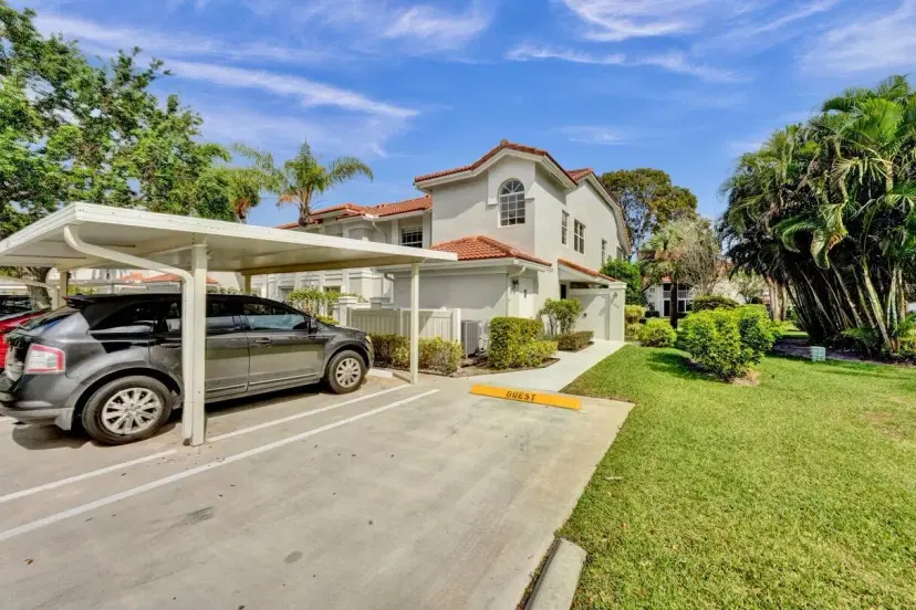 Picture of 7669 Springwater Place 202, Boynton Beach FL 33437