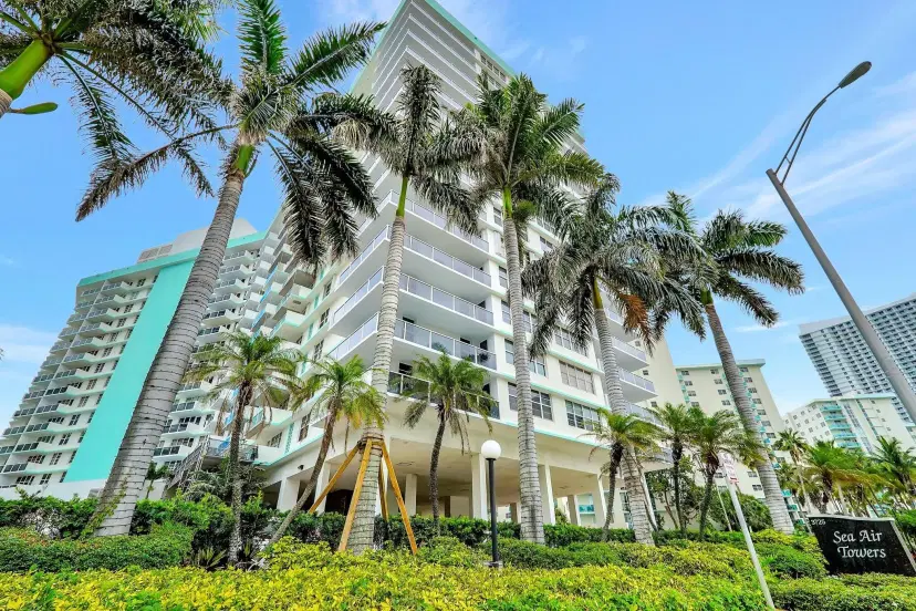Picture of 3725 S Ocean Drive 812, Hollywood FL 33019